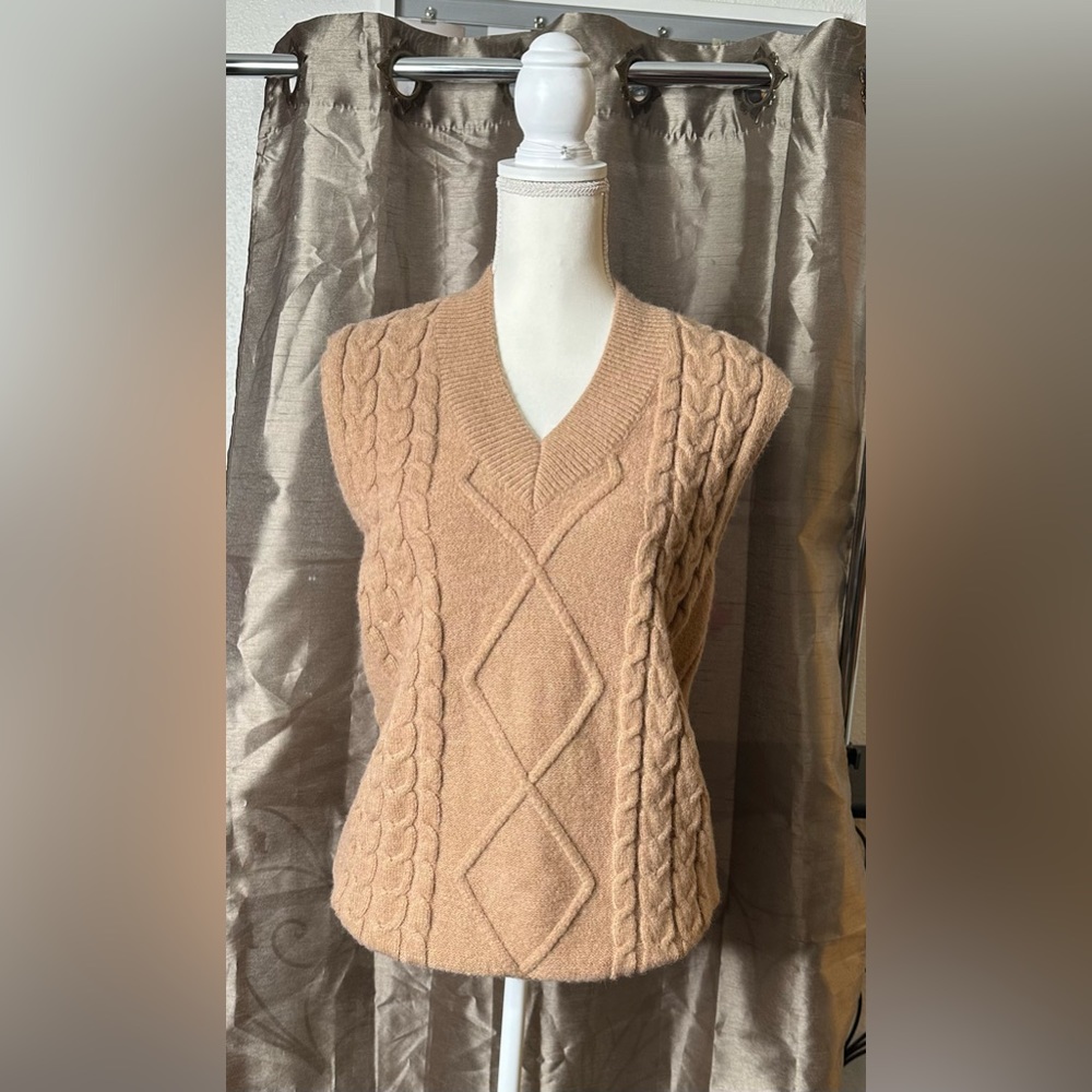 vent sweater